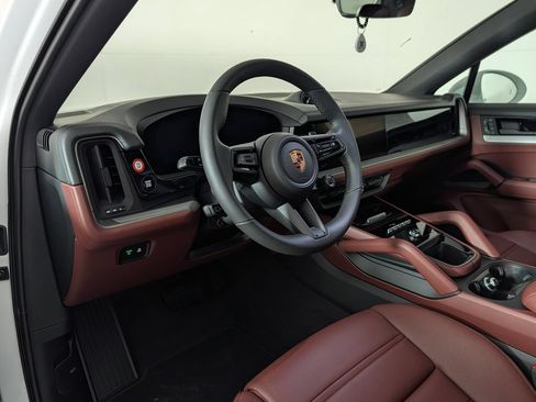 New 2026 Porsche Cayenne Coupe AWD/4WD image 4