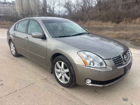 Used 2005 Nissan Maxima 3.5 SL w/ (S03) Driver Preferred Pkg image 4