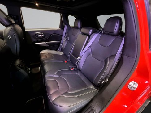 Used 2021 Jeep Cherokee Latitude Lux 80th Anniv w/ Quick Order Package 26U 80TH AWD/4WD image 21