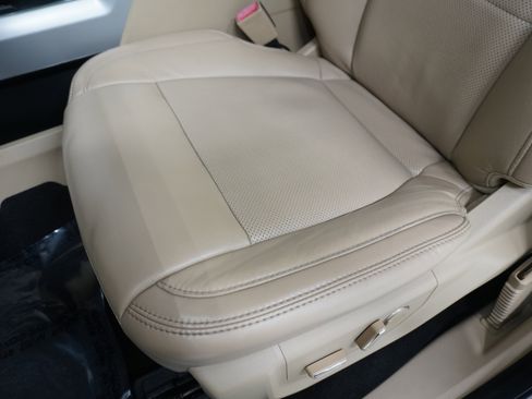 Used 2019 Ford F250 Lariat w/ Lariat Ultimate Package image 12