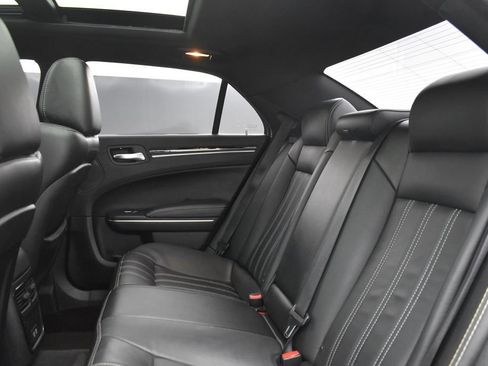 Used 2018 Chrysler 300 S w/ 300S Premium Group AWD/4WD image 27