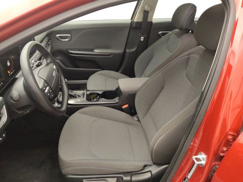 Used 2025 Kia K4 FWD image 17