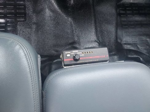 Used 2015 Ford F250 XL w/ Power Equipment Group image 20