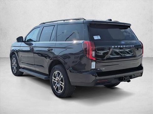 New 2025 Ford Expedition Active image 7