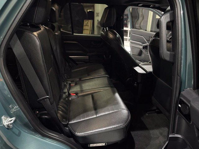 Used 2025 Toyota 4Runner TRD Off-Road Premium w/ Tow Technology Package AWD/4WD image 34