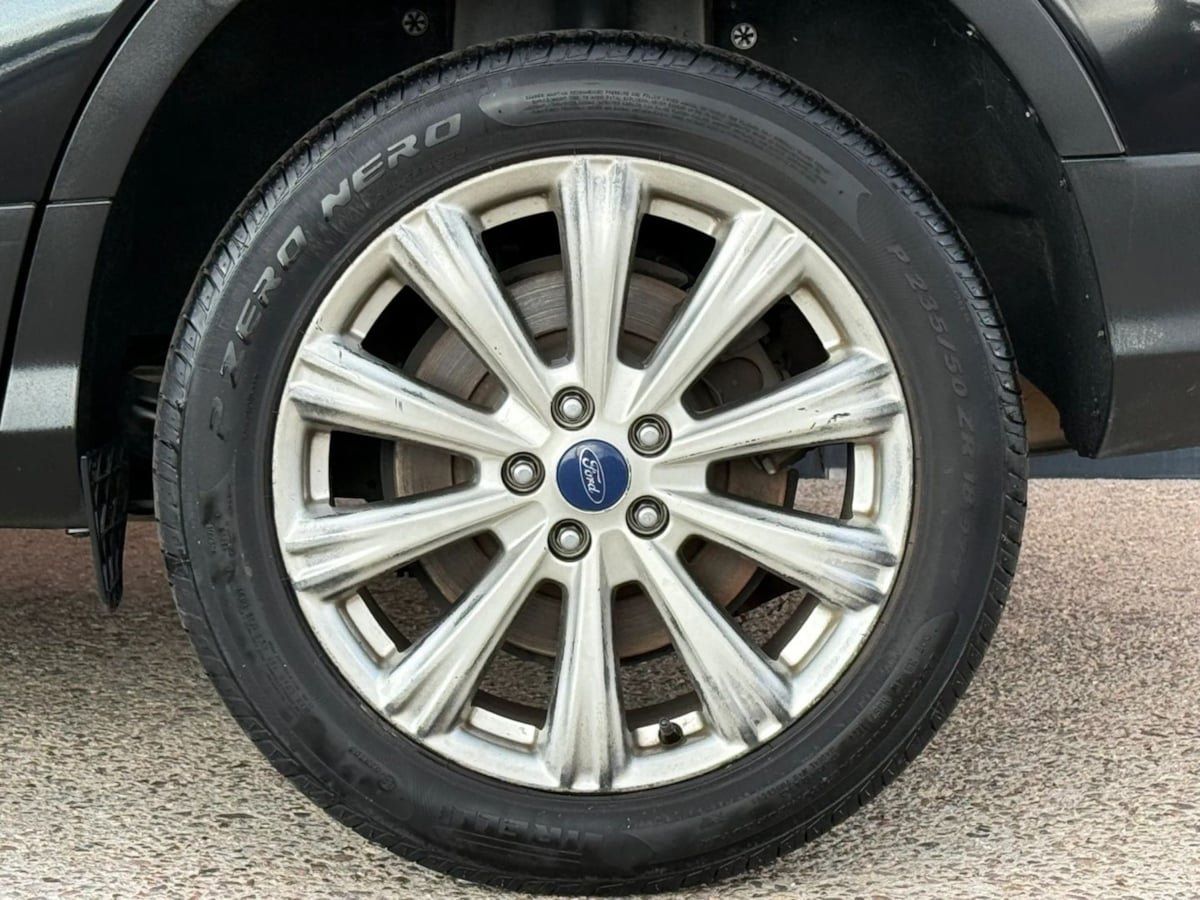 Used 2017 Ford Escape Titanium FWD image 24