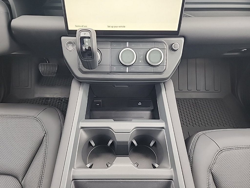 New 2026 Land Rover Defender 110 S AWD/4WD image 23