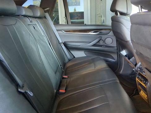 Used 2017 BMW X5 xDrive50i image 7