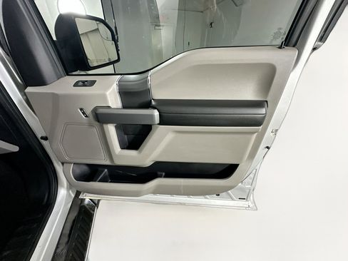 Used 2018 Ford F150 XLT w/ Equipment Group 302A Luxury image 31