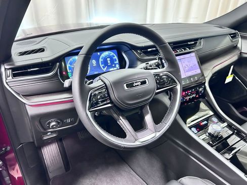 New 2025 Jeep Grand Cherokee L Overland w/ Luxury Tech Group IV AWD/4WD image 2