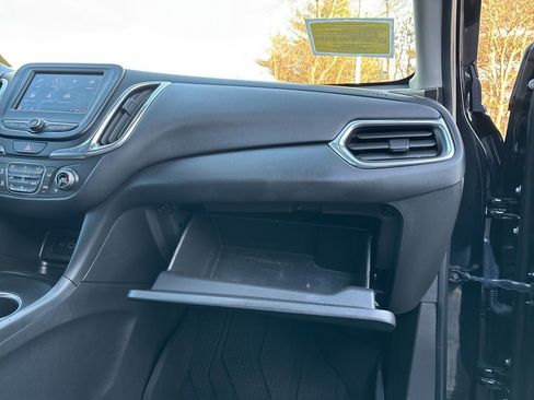 Used 2021 Chevrolet Equinox LT image 23