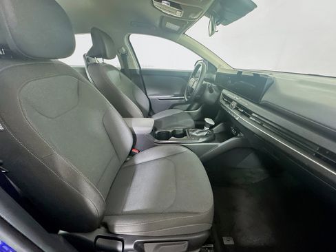Used 2025 Kia K4 FWD image 29