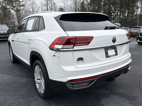 Used 2023 Volkswagen Atlas Cross Sport SE image 5