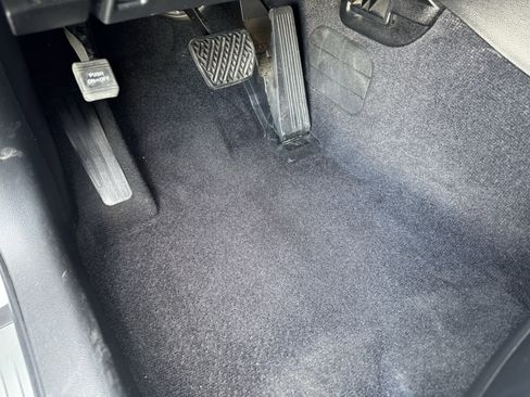 Used 2017 INFINITI QX50 2WD w/ Deluxe Touring Package image 19