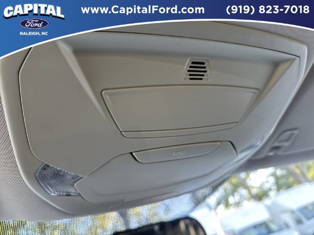 Used 2017 Ford Escape SE w/ SE Sport Appearance Package FWD image 32