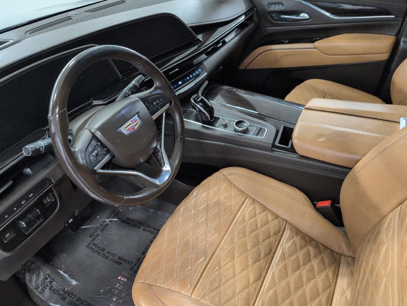 Used 2021 Cadillac Escalade Premium Luxury w/ Performance Package AWD/4WD image 9