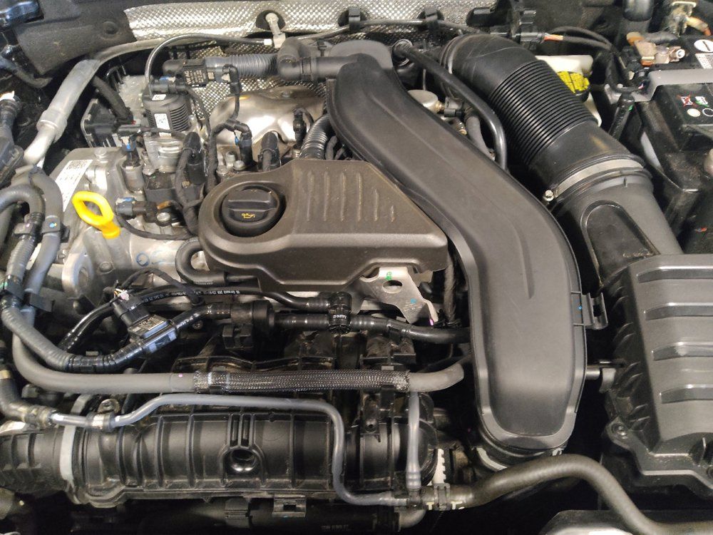 Used 2023 Volkswagen Taos SE FWD image 30