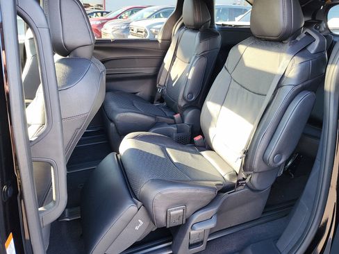 New 2026 Toyota Sienna Limited image 26