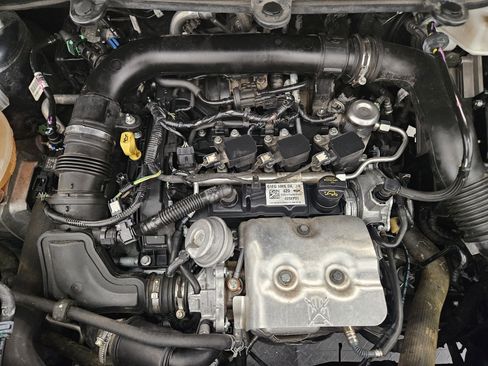 Used 2020 Ford EcoSport Titanium image 33