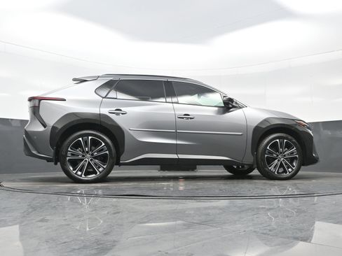 Used 2024 Toyota bZ4X Limited image 34