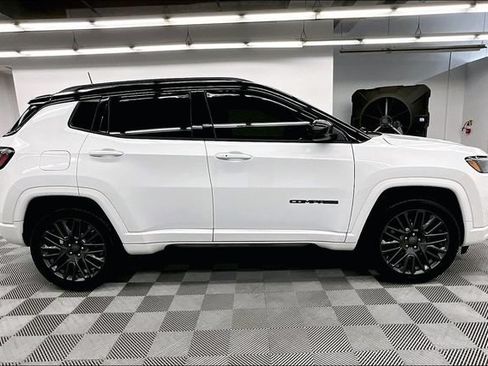 Used 2023 Jeep Compass High Altitude AWD/4WD image 16