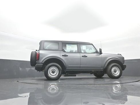 New 2025 Ford Bronco 4-Door image 33