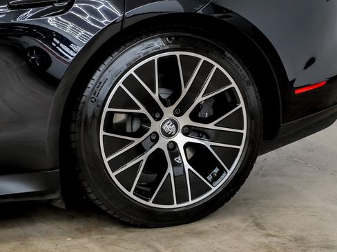 Used 2023 Porsche Taycan image 52