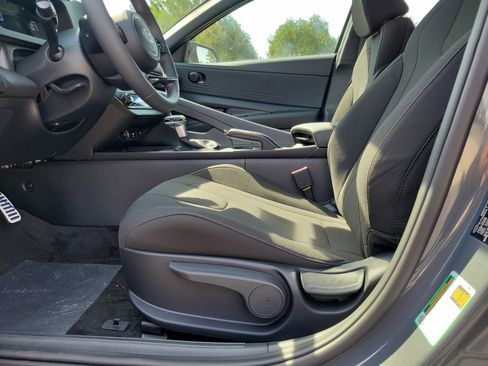 New 2026 Hyundai Elantra Sport FWD image 16