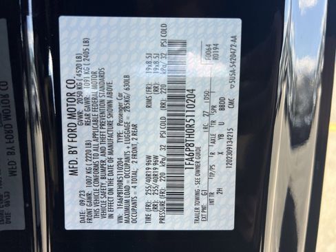 Used 2024 Ford Mustang Coupe image 27