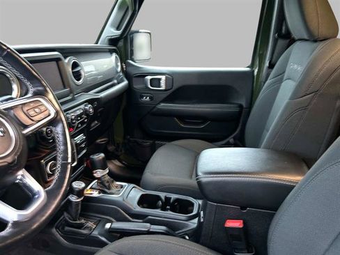 Used 2021 Jeep Wrangler Unlimited Sahara w/ LED Lighting Group image 23