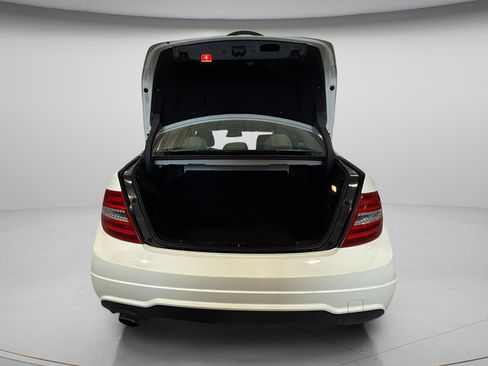 Used 2012 Mercedes-Benz C 250 Sedan image 20