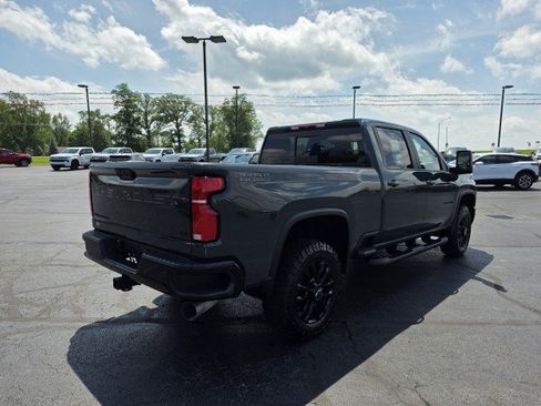 Used 2025 Chevrolet Silverado 3500 LT w/ Trail Boss Package AWD/4WD image 12
