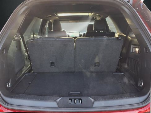 Used 2025 Ford Explorer ST image 28