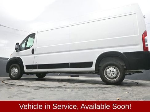 Used 2024 RAM ProMaster 2500 w/ Convenience Group image 33