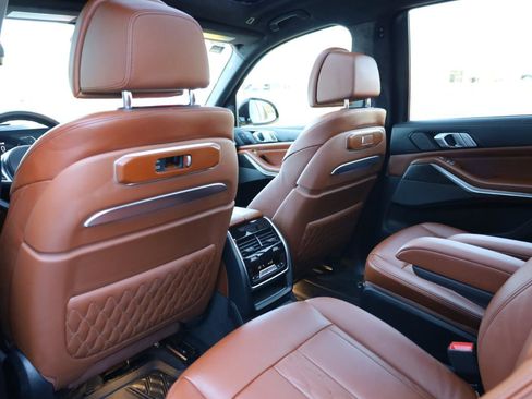 Used 2023 BMW X7 xDrive40i w/ Executive Package image 15