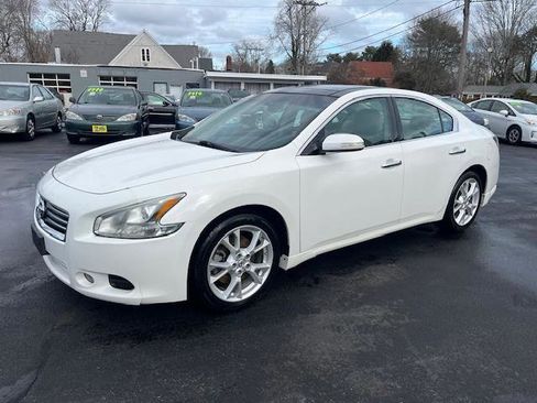 Used 2012 Nissan Maxima 3.5 SV w/ Premium Pkg image 2