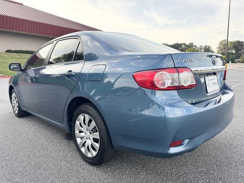 Used 2013 Toyota Corolla LE FWD image 41