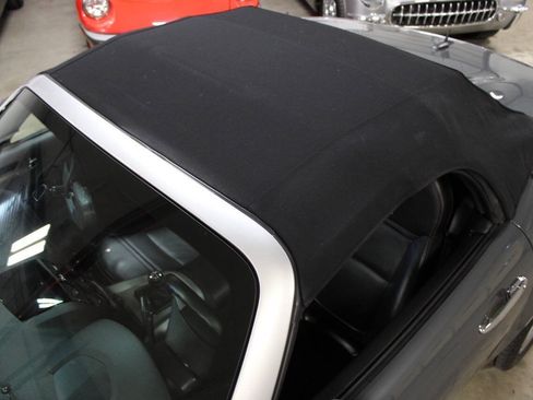 Used 2009 Saturn Sky Red Line RWD image 20