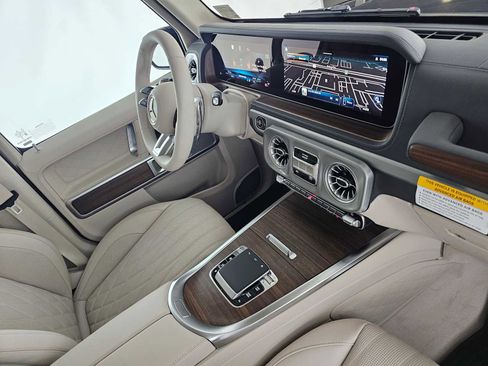 New 2026 Mercedes-Benz G 63 AMG 4MATIC image 11
