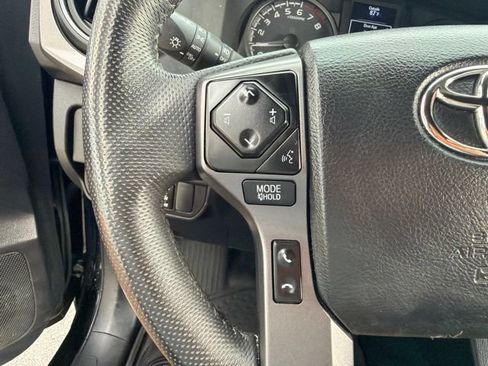 Used 2023 Toyota Tacoma TRD Off-Road w/ TRD Premium Off Road Package AWD/4WD image 23