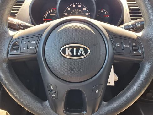 Used 2010 Kia Soul + w/ Audio Pkg image 13