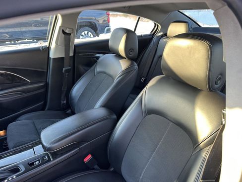 Used 2016 Buick LaCrosse image 18