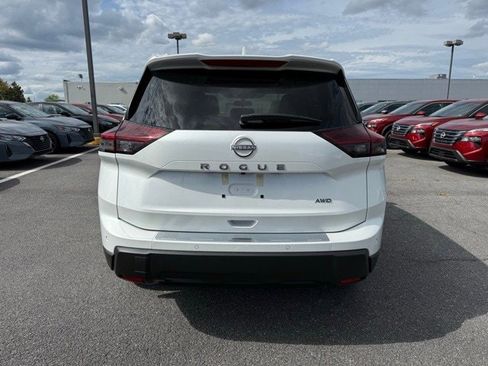 New 2026 Nissan Rogue SV w/ SV Premium Package image 6