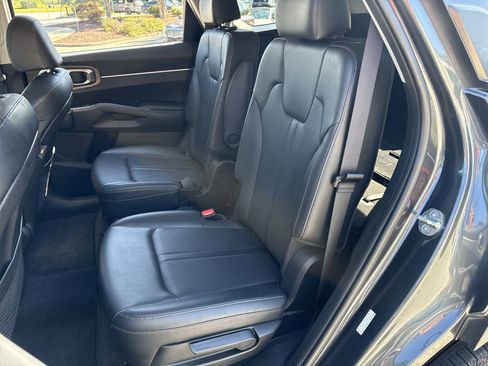 Certified 2023 Kia Sorento X-Line EX AWD/4WD image 16
