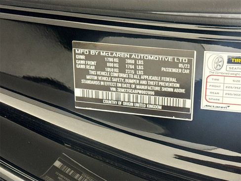 Used 2023 McLaren GT image 32