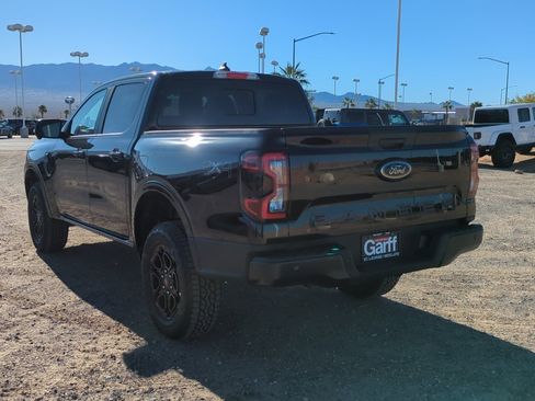 Used 2025 Ford Ranger Lariat w/ Black Appearance Package image 6