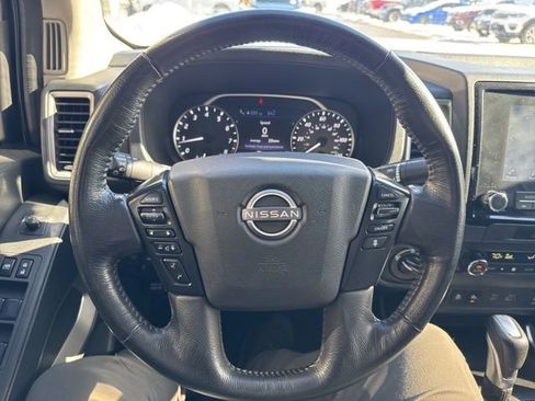 Used 2022 Nissan Frontier SV image 16