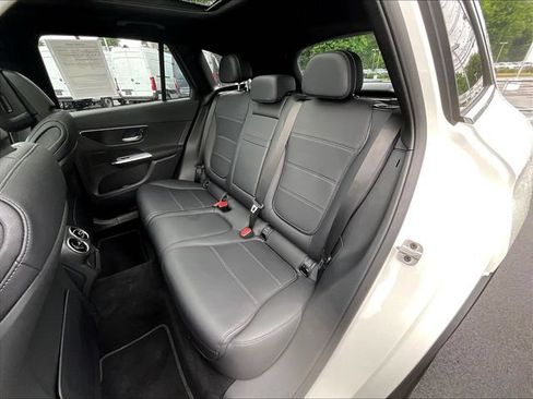 Used 2026 Mercedes-Benz GLC 300 4MATIC image 24