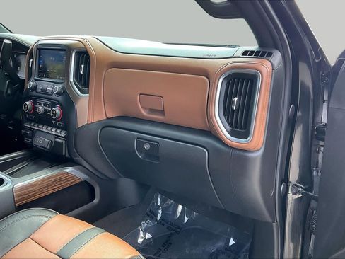Used 2022 Chevrolet Silverado 2500 High Country AWD/4WD image 19