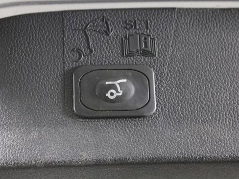 Used 2016 Ford Escape SE w/ SE Leather Comfort Package image 18